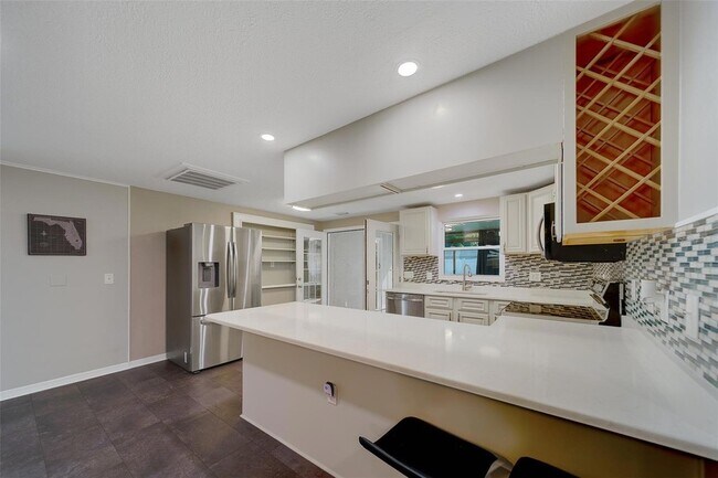 Building Photo - 7849 86th Way N