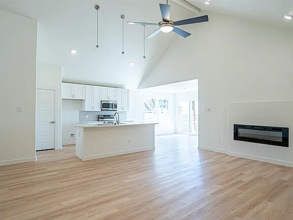 Building Photo - 924 Bosque River Dr