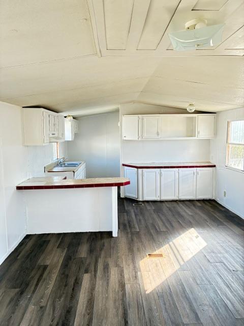 Building Photo - 2315 Wysteria Ln