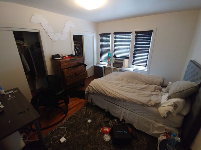 Bedroom 2 - 1322 Wightman St