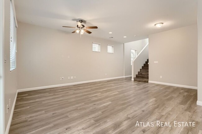 Building Photo - Beautiful Home with A Spacious Floorplan!