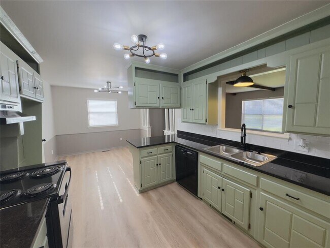 Building Photo - 7028 Elk Canyon Rd