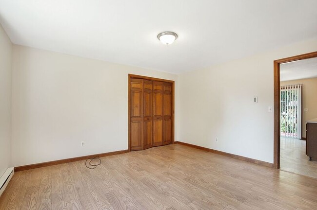 Building Photo - 26 Hunters Hill Cir