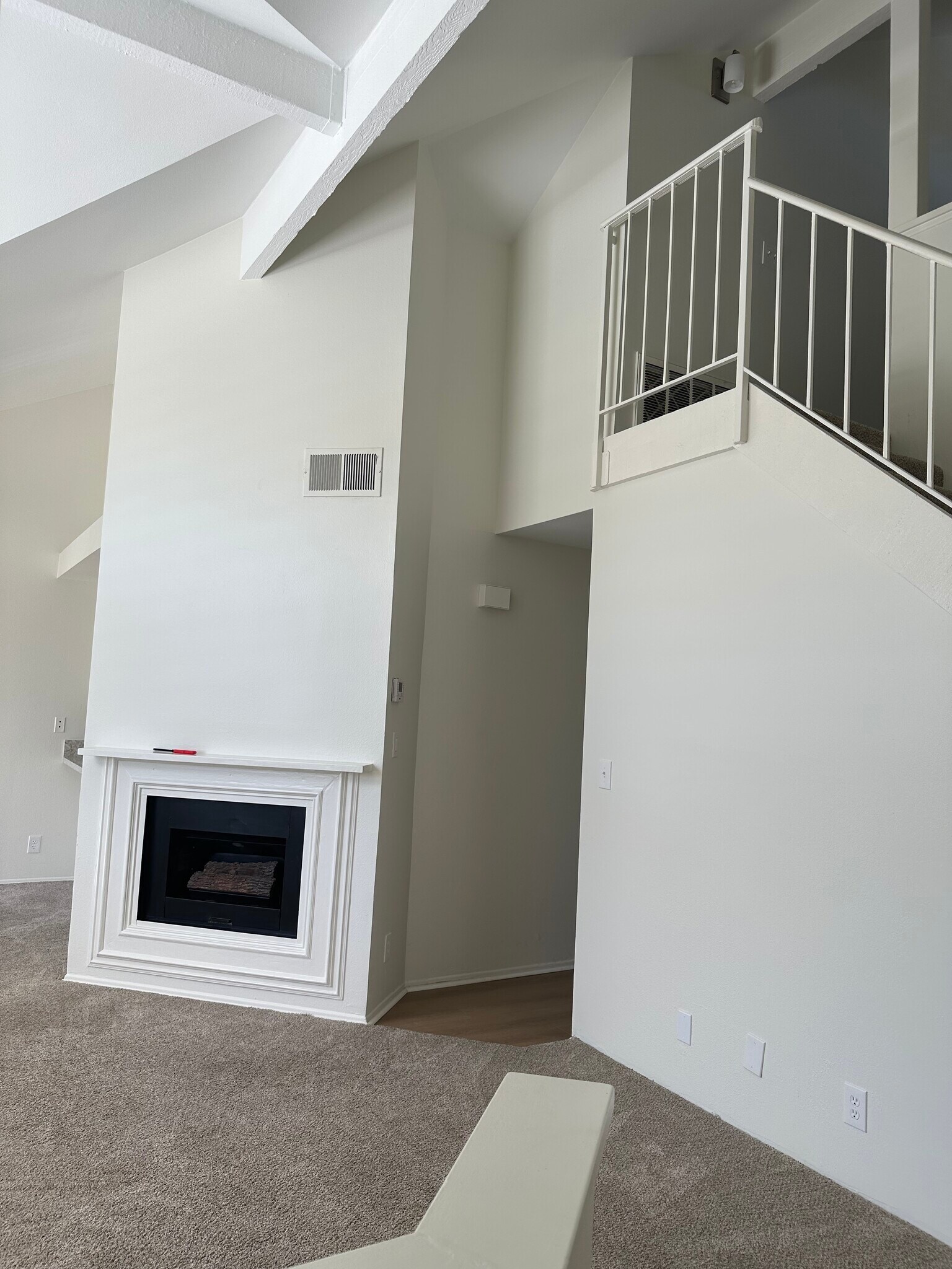 Building Photo - 26864 Claudette St