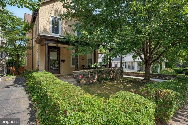 Building Photo - 121 Upland Terrace