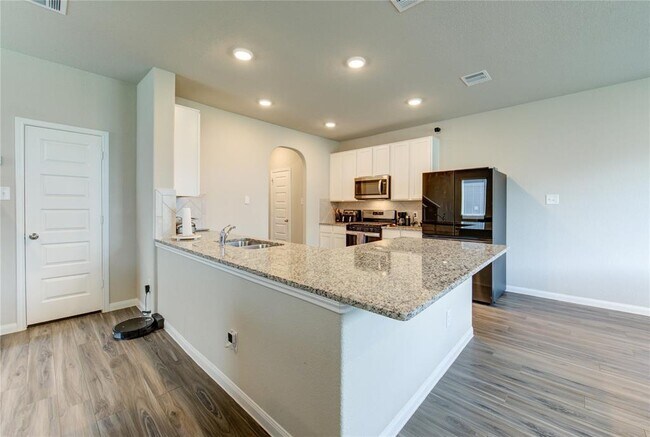 Building Photo - 2404 Shellcracker Dr