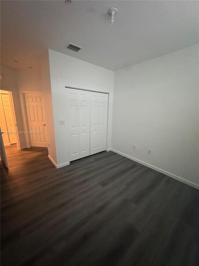 Building Photo - 11605 NW 89th St