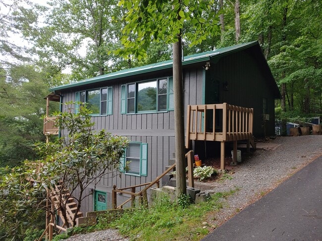 Building Photo - 116 Mogul Rd