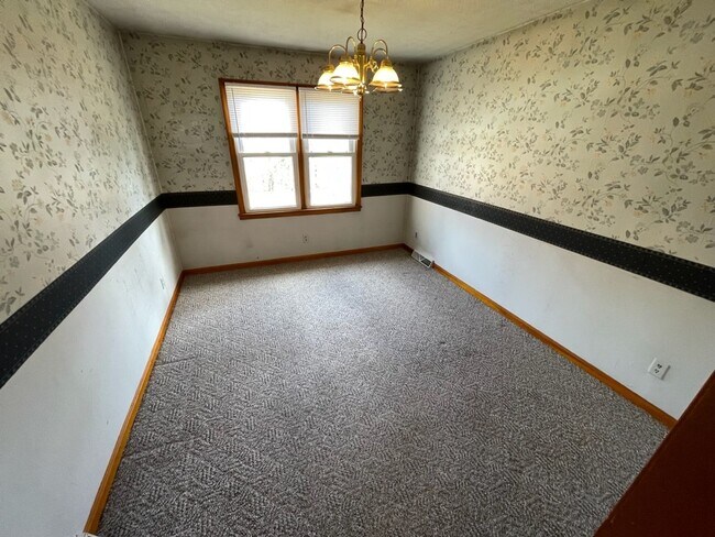 Building Photo - Cute Rental House in Shelbyville