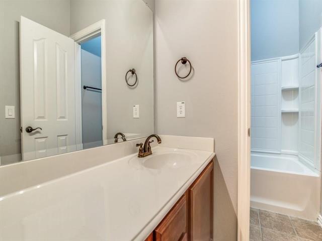 Building Photo - 1410 Cedar Rdg Dr