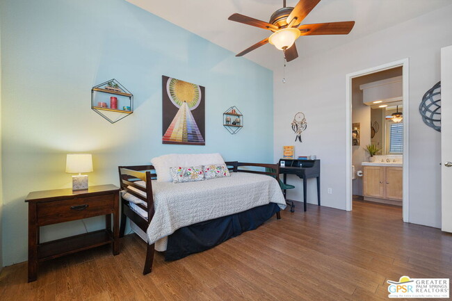 Building Photo - 40870 Avenida Rosario