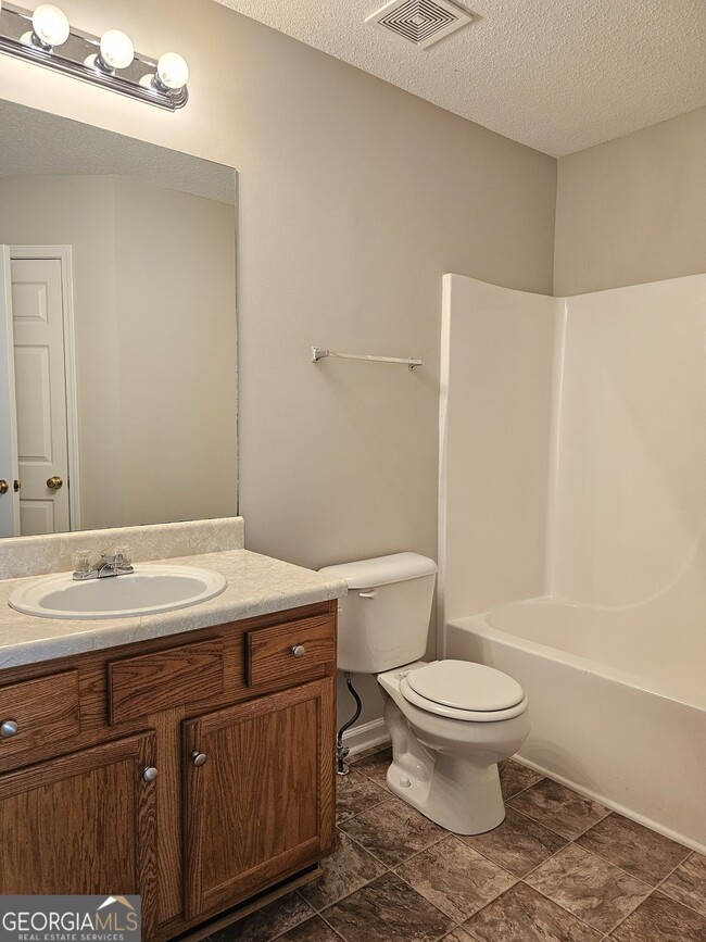 Building Photo - 502 Stonewood Pl