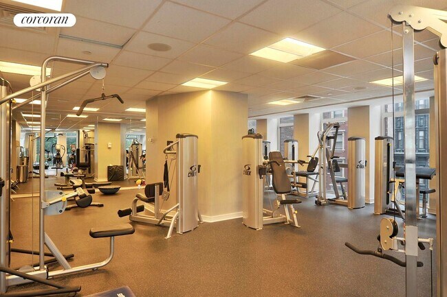 Building Photo - 11 E 29th St