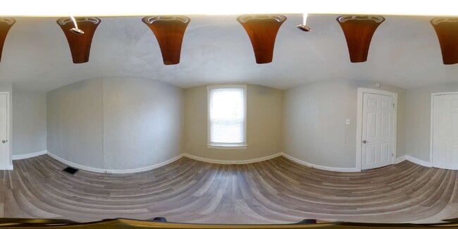 Building Photo - Cozy 2-Bedroom, 1-Bath Home in North St. Louis