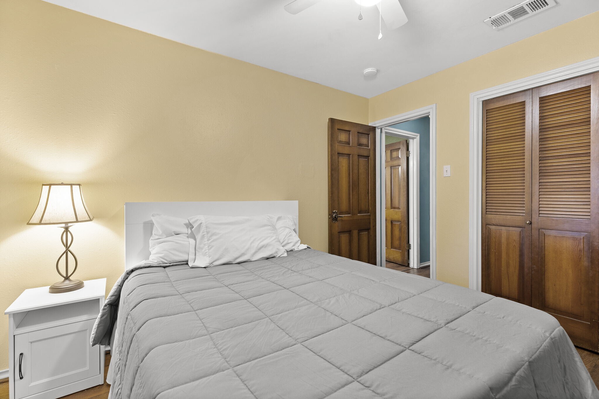 Building Photo - Room in House on Indian Mound Dr