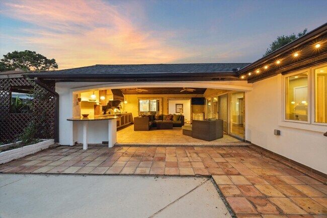 Building Photo - 18618 Point Lookout Dr
