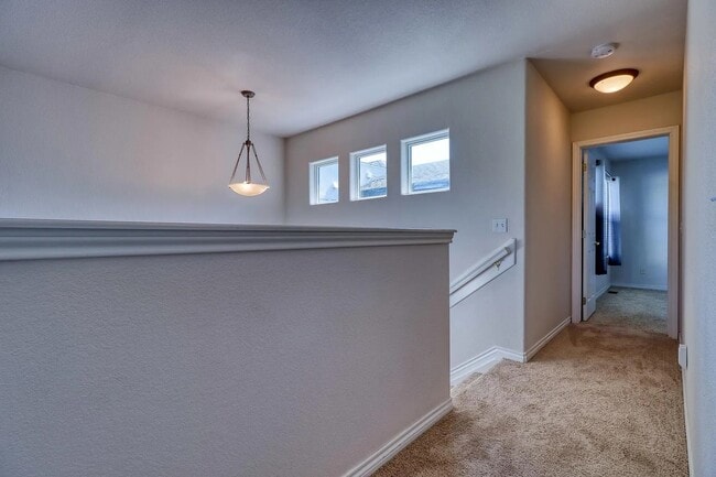 Building Photo - 6697 S Forest Way