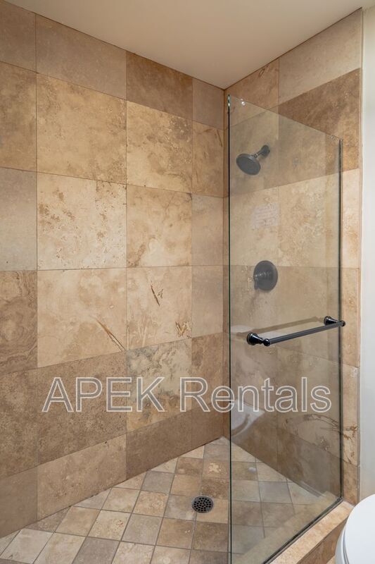 Building Photo - 2415 E Finley Rd