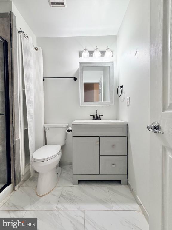 Building Photo - 6622 Frost Lake Ln