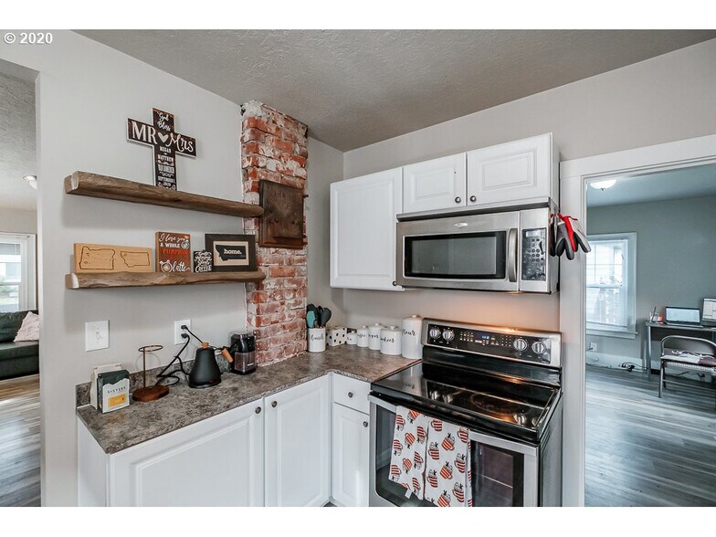 Building Photo - 550 Rosemont Ave NW