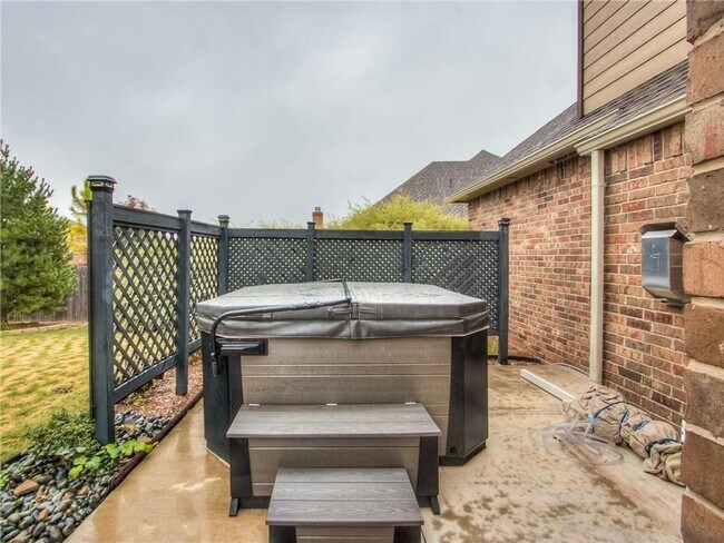 Building Photo - Lone Oak Lakes - Deer Creek Schools - 3 Bed | 2.5 Bath | 3 Car Garage | Bonus Room | Storm Shelte...