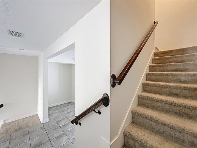 Building Photo - 561 Scotia Pl