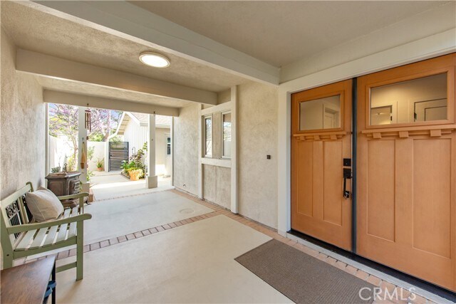 Building Photo - 24 Spicewood Way