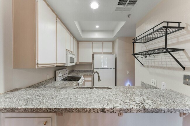 Building Photo - 2960 Champion Way
