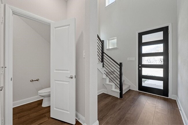 Building Photo - 10643 Downy Cup Dr
