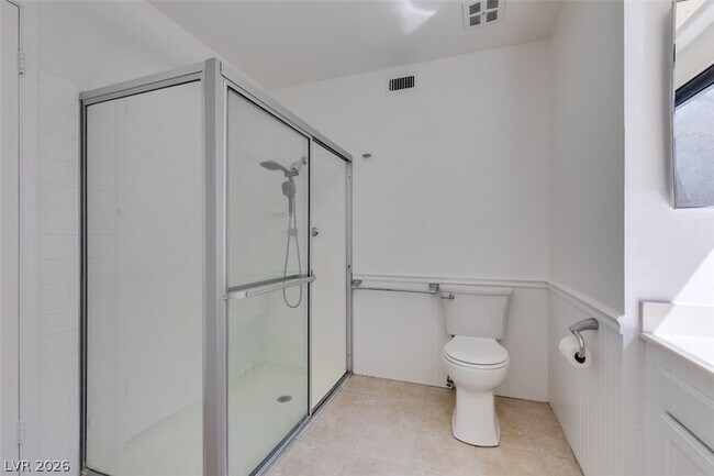 Building Photo - 3452 Pino Cir
