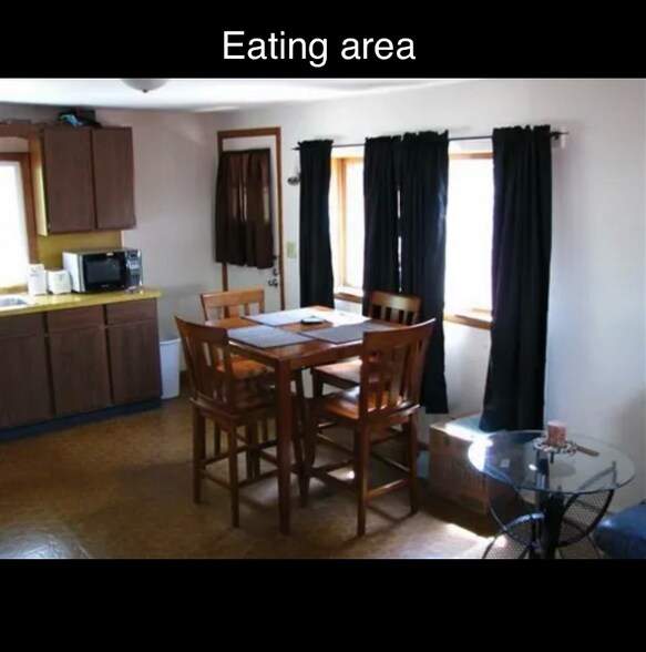 Building Photo - 850 Houseman Ave NE