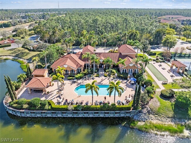 Building Photo - 1865 Florida Club Dr