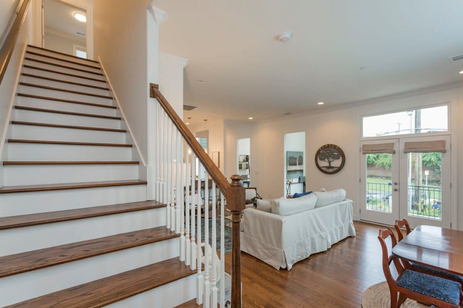 Building Photo - 814 Smiley St