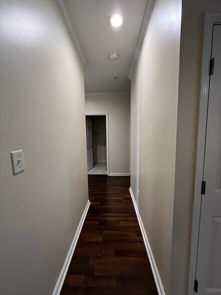 Building Photo - 532 Lionshead Rd