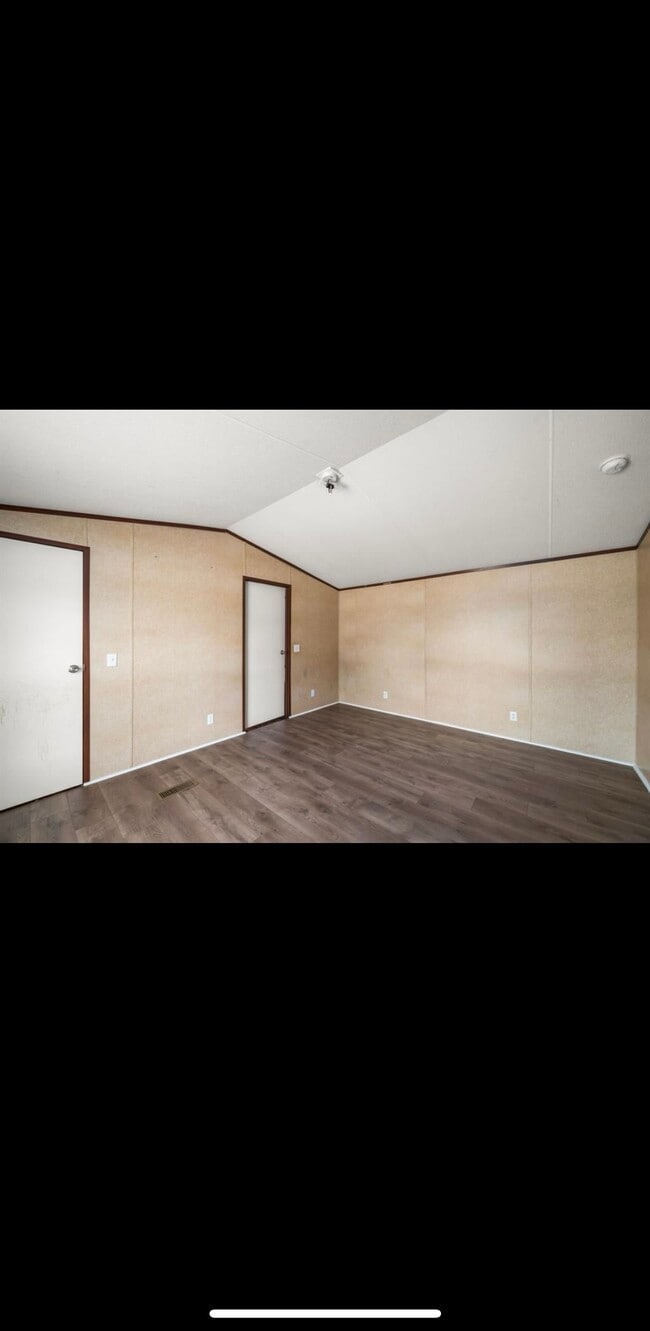 Building Photo - 4018 Krampota Ln
