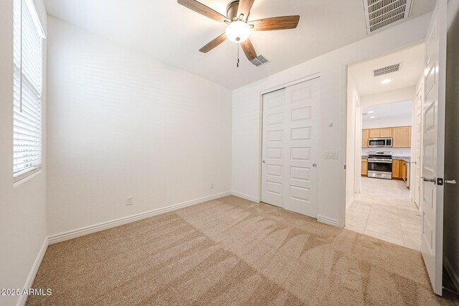 Building Photo - 5016 N 87th Ln