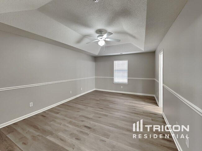 Building Photo - 239 Longshadow Dr