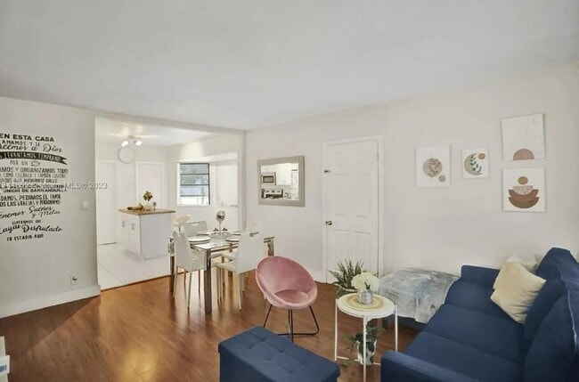 Building Photo - 2552 Wiley St