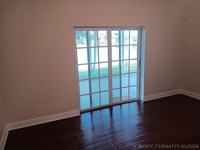 Building Photo - 1306 SW 44th Terrace