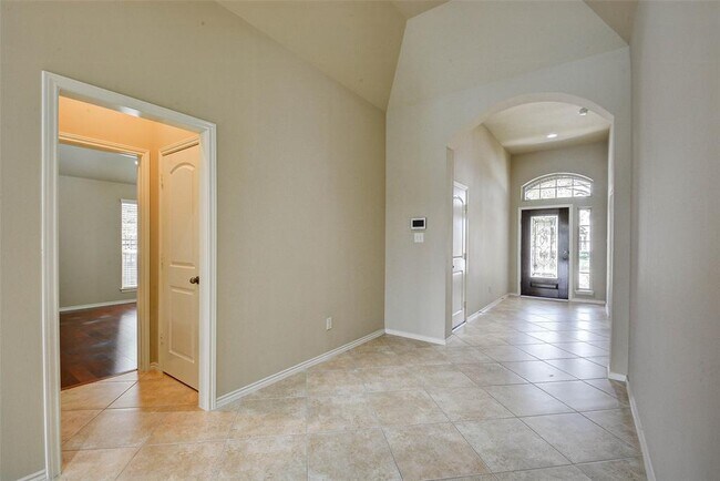 Building Photo - 26303 Crystal Cove Ln