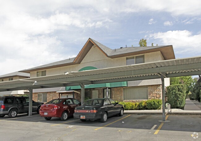 Primary Photo - Parkway Suites