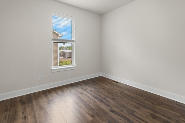 Building Photo - W218N16046 Tiger Lily Dr