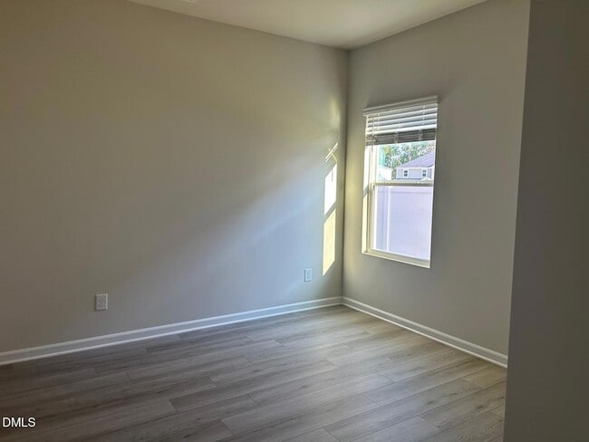 Building Photo - 1220 Whitespire Wy