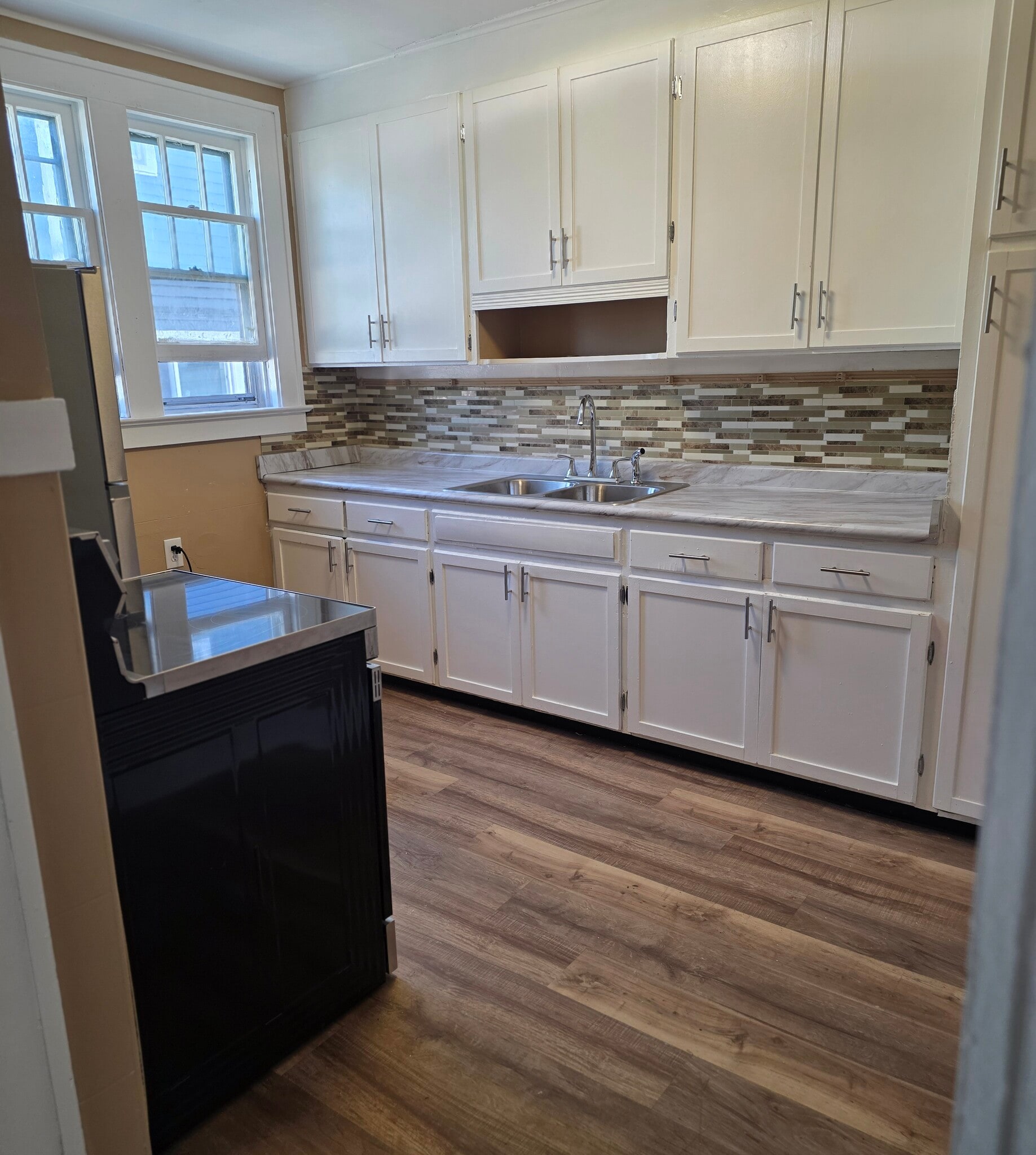 Kitchen - 485 Sawyer St