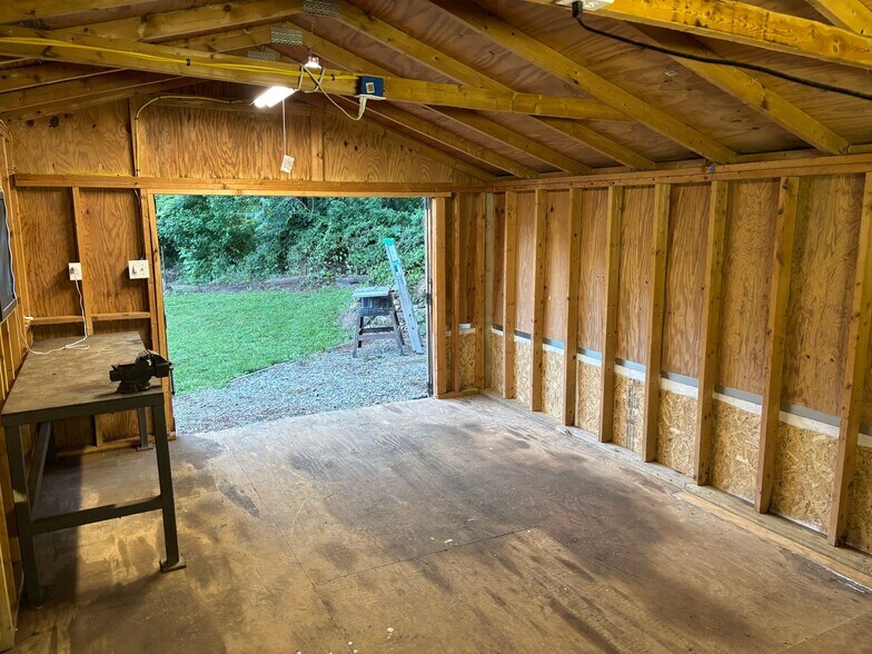 Building Photo - 2016 Harkins Rd