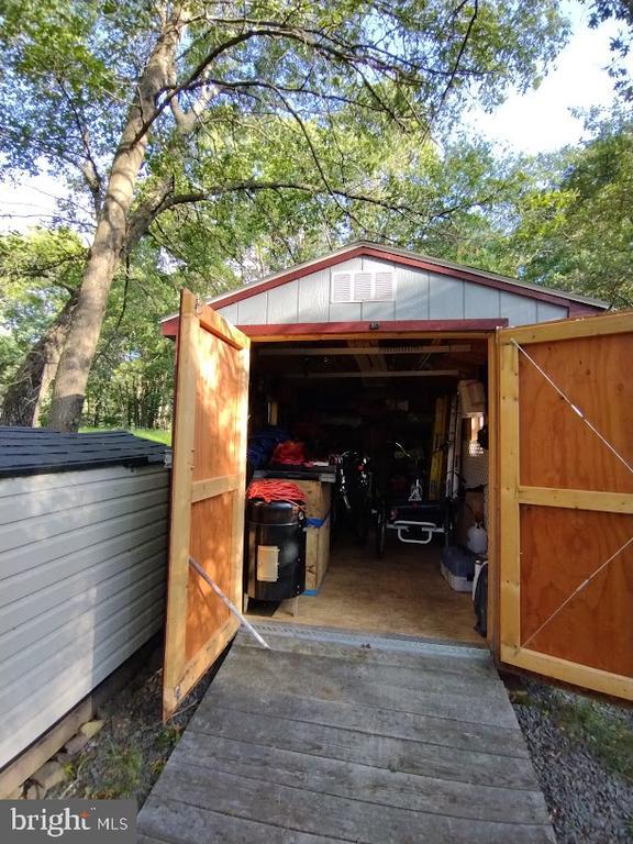 Building Photo - 146 Hunter Ln