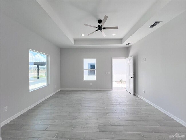 Building Photo - 16 N Alexandrite Ave