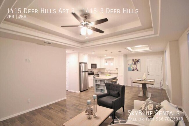 Building Photo - 1415 Deer Hls
