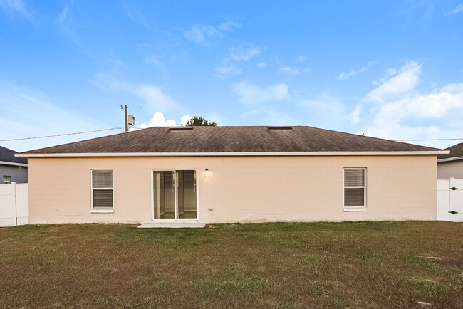 Building Photo - 529 Delido Way