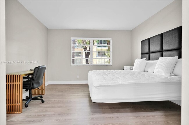 Building Photo - 100 Ashbury Rd